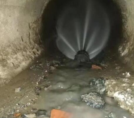 周矶办事处市政管道清淤