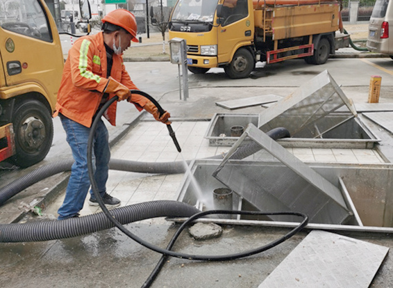 周矶办事处隔油池清理